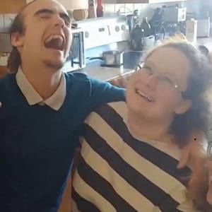 Meet your Posher, Juliette